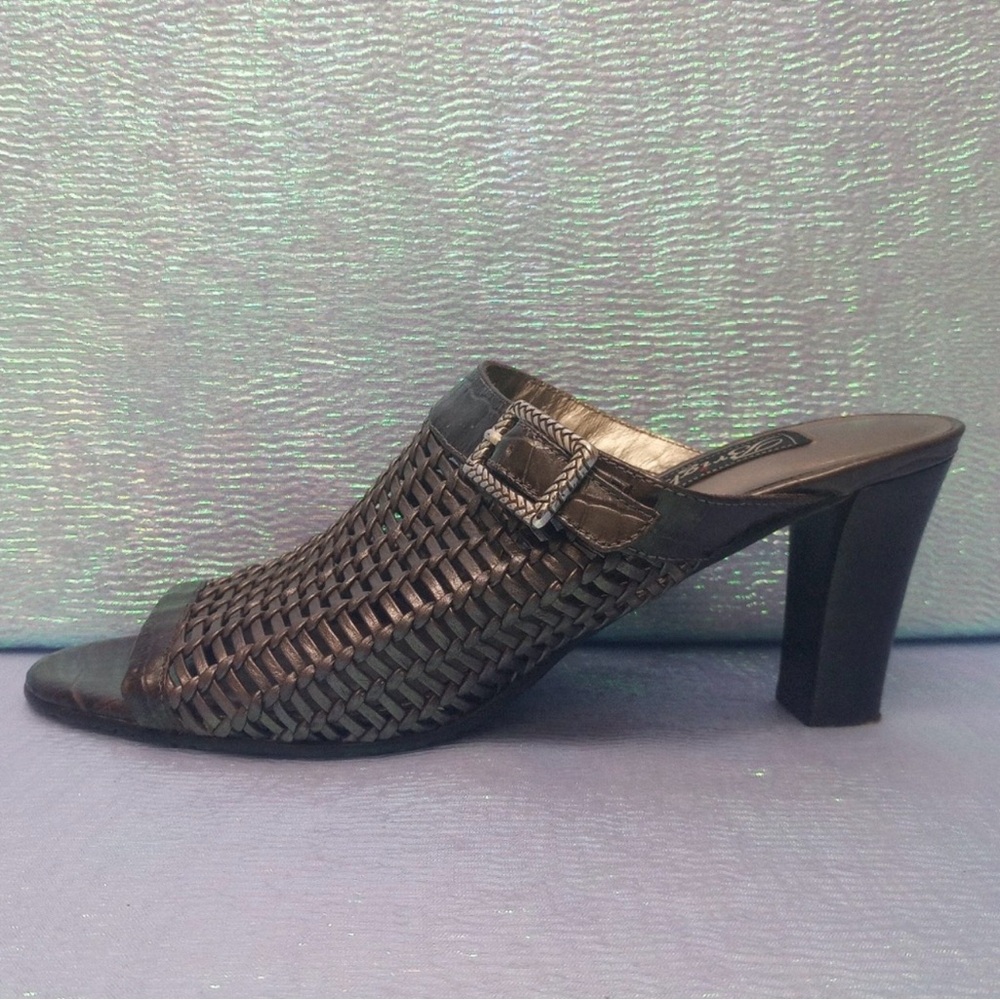 Brighton Chic Black Woven Women's Mules